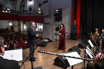 G&uuml;llerin Sesi Kadınlar Korosu konseri
