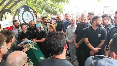 Güllü son yolculuğuna uğurlanıyor
