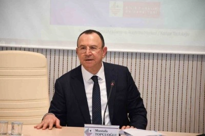 G&uuml;lsan Holding Y&ouml;netim Kurulu Başkanı Mustafa Top&ccedil;uoğlu, Kilis&rsquo;te &Uuml;niversitelilerle buluştu