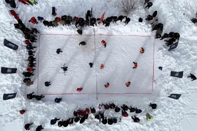 G&uuml;m&uuml;şhane&rsquo;de 33. Kar Voleybolu Şenliği Ahmet &Ccedil;alık anısına d&uuml;zenlendi
