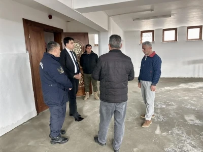 G&uuml;nyurdu k&ouml;y&uuml; camisinde restorasyon ve bakım &ccedil;alışmaları

