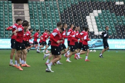 Gürcistan Milli Takımı, Türkiye maçı hazırlıklarını tamamladı
