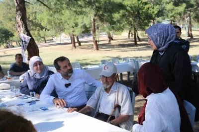 G&uuml;rsu&rsquo;nun b&uuml;y&uuml;klerine vefa pikniği

