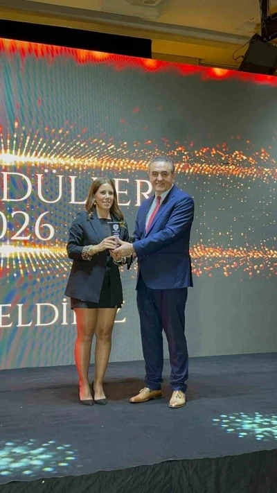 G&uuml;ven ve dijitalleşme başarısı &ouml;d&uuml;lle ta&ccedil;landırıldı

