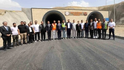 Güzeldere Tüneli’nin ikinci tüpünde çalışmalar sona doğru
