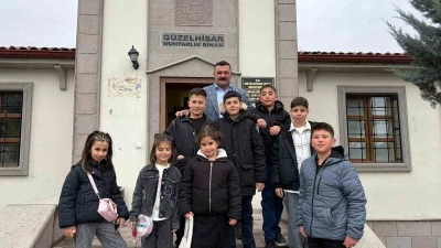 G&uuml;zelhisar Mahallesi muhtarından anlamlı bayram buluşması
