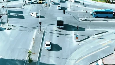 Gaziantep'te Kırmızı Işık İhlaline Ge&ccedil;it Yok: 2 Haftada 3 Bin 745 S&uuml;r&uuml;c&uuml;ye 21,5 Milyon TL Ceza