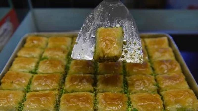 Gaziantep&rsquo;te Baklavacıya Dara Cezası! Vatandaşın Şik&acirc;yeti Sonu&ccedil; Verdi