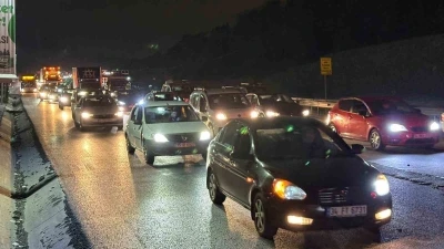 Habipler-Arnavutköy yolunda İSKİ kazı çilesi
