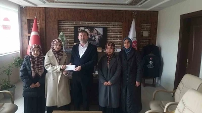 Hafızlık eğitimi &ouml;ğrencilerinden Filistin&rsquo;e bağış
