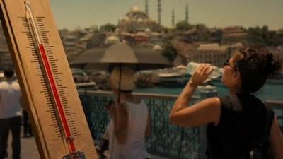 Hafta sonu sıcaklıklar artıyor! Meteoroloji'den toz taşınımı uyarısı geldi