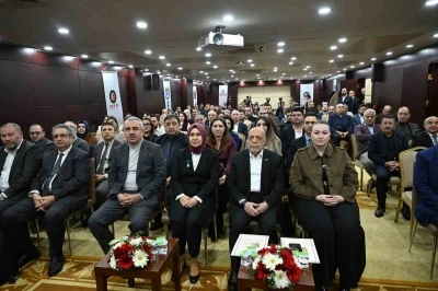 HAK-İŞ Başkanı Arslan: "Suyun ticarileştirilmesine karşı cepheden bir m&uuml;cadele başlatan T&uuml;rkiye&rsquo;de tek konfederasyonuz"
