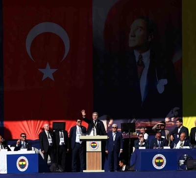 Hakan Safi: "Gen&ccedil;liğim, enerjim, servetim, her şeyim Fenerbah&ccedil;e&rsquo;me feda olsun"
