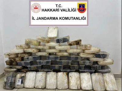 Hakkari’de 81 kilo 133 gram metamfetamin ele geçirildi
