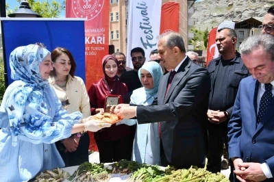 Hakkari&rsquo;de y&ouml;resel lezzetler tanıtıldı

