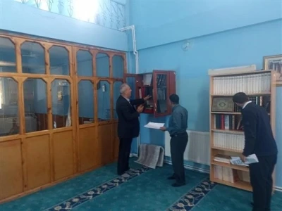 Hakkari’deki camilerde kitaplık çalışması tamamlandı
