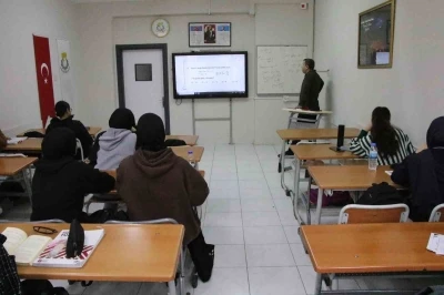 Haliliye&rsquo;de gen&ccedil;ler geleceğe eğitimle hazırlanıyor
