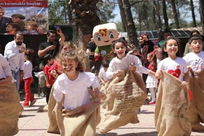 Haliliye&rsquo;de minikler 23 Nisan coşkusunu yaşadı
