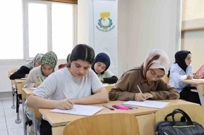 Haliliye&rsquo;de &uuml;niversite adaylarına &uuml;cretsiz yaz kursu
