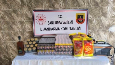 Haliliye ve Viranşehir&rsquo;de ka&ccedil;ak alkol ve sigara ele ge&ccedil;irildi
