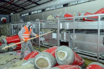 Halk ekmek fabrikasında fırınların montajı yapılıyor
