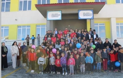 Hamur’da &quot;Mutlu et, mutlu ol&quot; projesi öğrencileri sevindirdi
