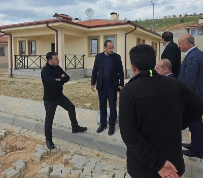 Harmanlı Beldesinde kalıcı konutlar ve cami inşaatı incelendi

