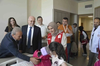 Hasta çocuklara kırtasiye desteği
