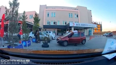 Hastane önünde deprem paniği
