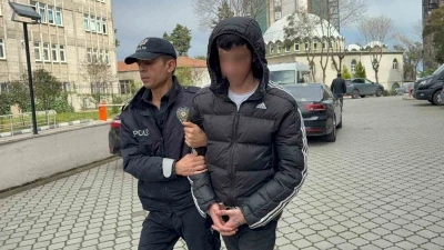 Hastane otoparkında bı&ccedil;aklı kavga: 1 yaralı
