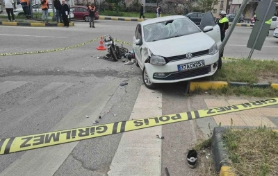 Hastane yolunda feci kaza: 3 yaralı
