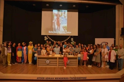 Hastanede tedavi gören çocuklara doğum günü sürprizi
