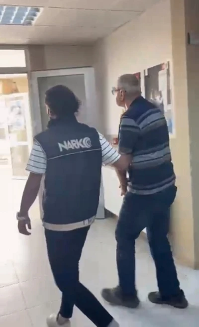 Hatay’da 5 yıl hapis cezası bulunan uyuşturucu taciri şahıs tutuklandı
