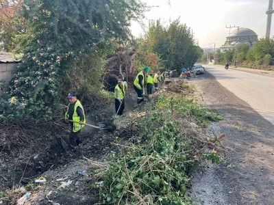 Hatay’da 66 kilometrelik yağmur suyu ve ızgara temizliğinden toplamda 53 kamyon katı atık çıktı
