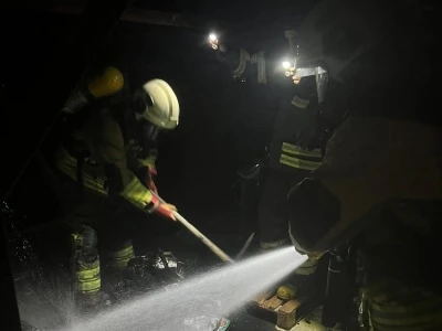 Hatay&rsquo;da &ccedil;ıkan ev yangını kısa s&uuml;rede s&ouml;nd&uuml;r&uuml;ld&uuml;
