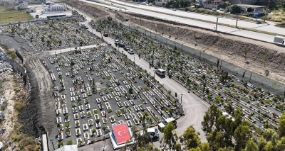 Hatay&rsquo;da deprem şehitliğinde buruk Kurban Bayramı