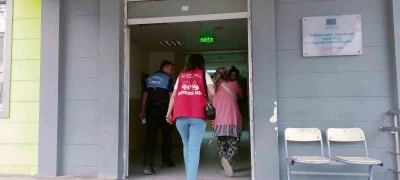 Hatay’da evlatlarıyla duygu sömürüsü yapan dilenci kadınlar yakalandı
