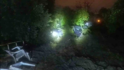 Hatay&rsquo;da heyelan: Ev ve ara&ccedil; zarar g&ouml;rd&uuml;
