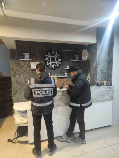 Hatay&rsquo;da masaj ve spa salonlarına denetim: 4 iş yeri m&uuml;h&uuml;rlendi
