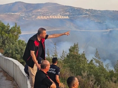 Hatay’da orman yangını sürüyor... Alevlere müdahale 10. saatte devam ediyor
