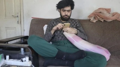 Hatay'da yıllardır dışarı çıkmayan Barış, arkadaşının nişanına katıldı