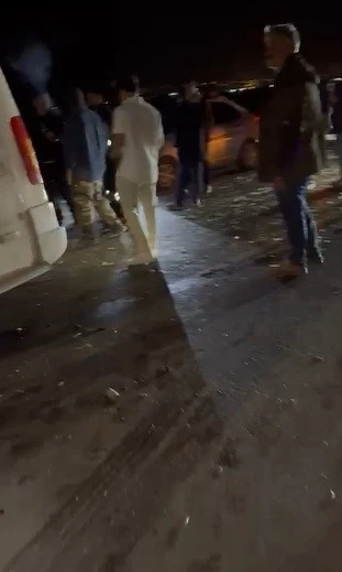 Hatay’da yolcu minibüsü traktöre çarptı: 15 yaralı
