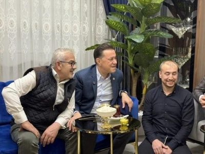 Hatipoğlu Muttalip Mahallesi&rsquo;nde hemşehrileriyle buluştu
