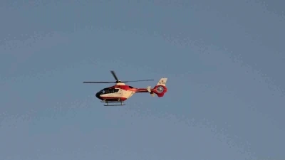 Hava ambulansları 10 yaşındaki &ccedil;ocuk i&ccedil;in seferber oldu
