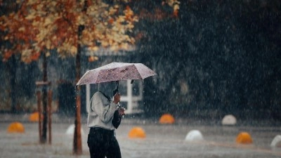 Hava bir anda değişecek! Meteoroloji saat verdi: Kuvvetli sağanak geliyor