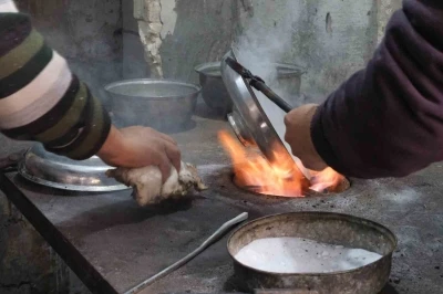 Havaların soğuması ateş başındaki kalay ustalarının yüzünü güldürdü

