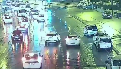 Havaya ateş a&ccedil;an trafik magandasının ehliyeti iptal edildi
