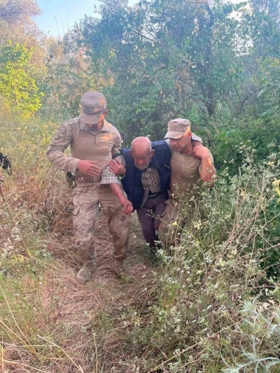 Havran&rsquo;da kaybolan alzaymır hastası 8 saat sonra jandarma ekiplerince sağ olarak bulundu
