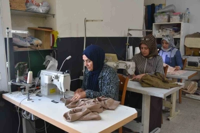 Hayallerinin peşinden koşan kadınlar el sanatları kooperatifi kurdu
