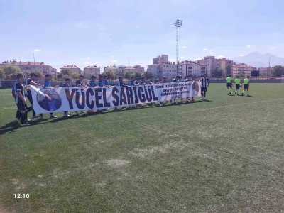 Hayatını kaybeden antrenör Sarıgül sezonun ilk maçında unutulmadı

